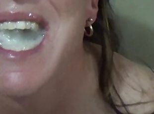 Cum Swallow - I want to gargle & swallow your load